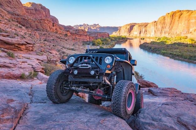 jeep at moab with river